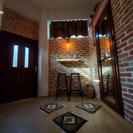 Relax Inn Korce Exterior foto