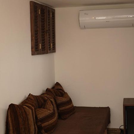 Relax Inn Korce Exterior foto